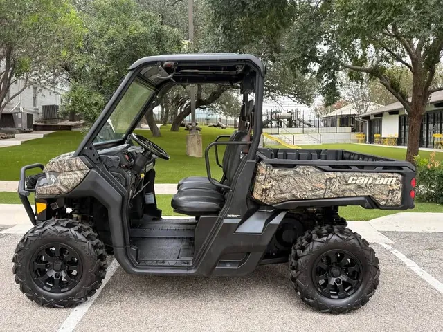 2020 Can-Am Defender HD8 XT