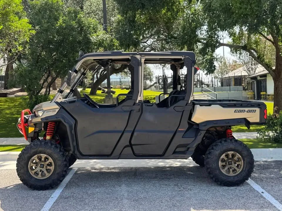 2022 Can-Am Defender Max HD10 XMR