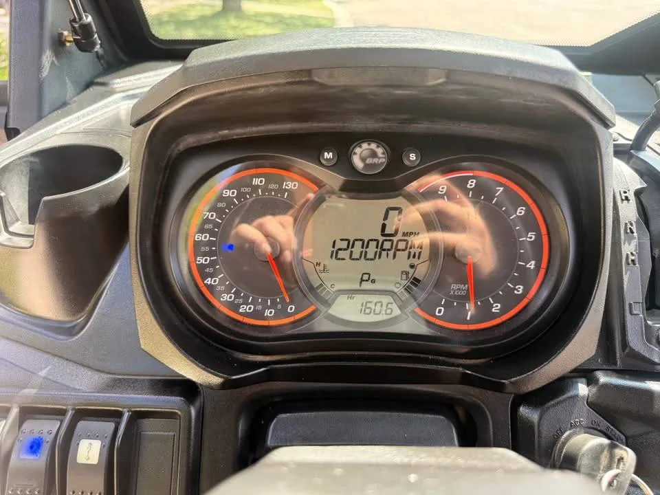 2019 Can-Am Defender Max HD10 Lone Star — photo 8