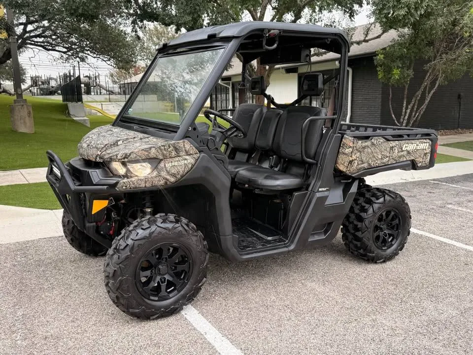2020 Can-Am Defender HD8 XT