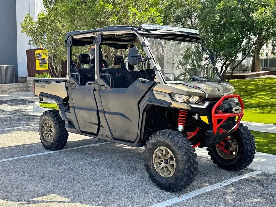 2022 Can-Am Defender Max HD10 XMR