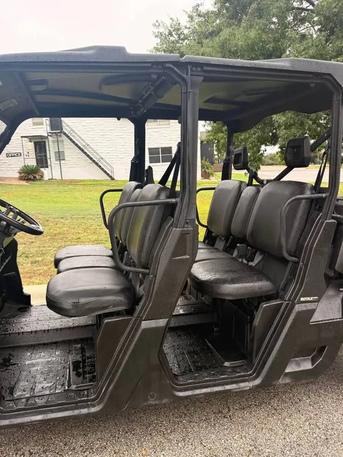 2021 Can-Am Defender Max HD8 — photo 6