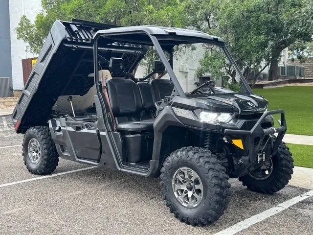 2020 Can-Am Defender HD10 Long Bed
