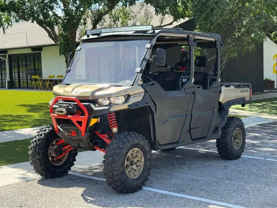 2022 Can-Am Defender Max HD10 XMR — photo 5