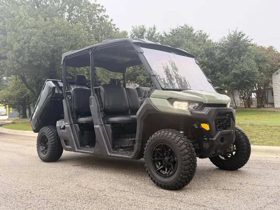 2021 Can-Am Defender Max HD8