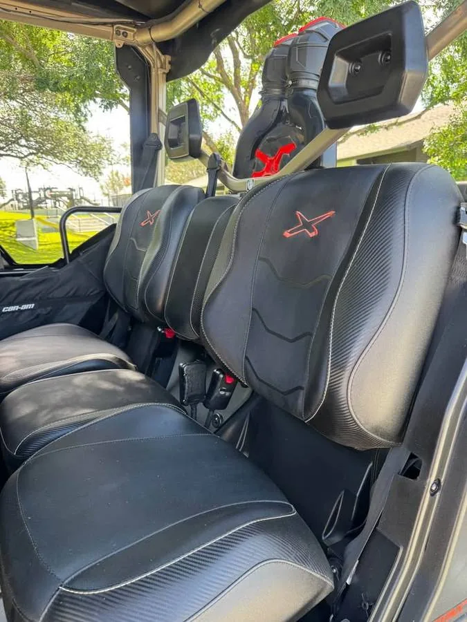 2022 Can-Am Defender Max HD10 XMR — photo 11