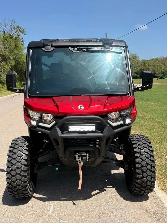 2025 Can-Am Defender 6x6 HD10 Limited — photo 7